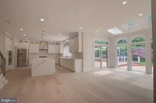 10124 Wendover Dr, Vienna, VA 22181 - Photo 7