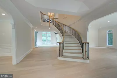 10124 Wendover Drive, Vienna, VA 22181 - Photo 3