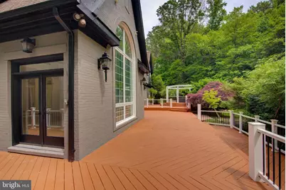 10124 Wendover Drive, Vienna, VA 22181 - Photo 15