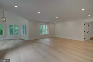 10124 Wendover Dr, Vienna, VA 22181 - Photo 27