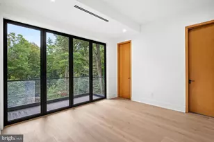 1205 Crest Ln, McLean, VA 22101 - Photo 17