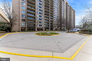 3713 S George Mason Dr, Falls Church, VA 22041 - Photo 23