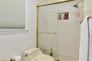 6613 Kerns Rd, Falls Church, VA 22042 - Photo 21