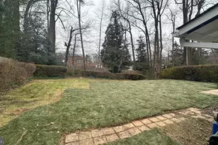 6613 Kerns Rd, Falls Church, VA 22042 - Photo 43