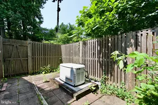 6613 Kerns Rd, Falls Church, VA 22042 - Photo 37