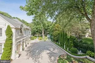 423 Seneca Rd, Great Falls, VA 22066 - Photo 53