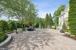 423 Seneca Rd, Great Falls, VA 22066 - Photo 3