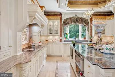 423 Seneca Road, Great Falls, VA 22066 - Photo 17