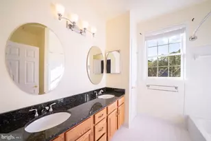 13840 Laurel Rock Ct, Clifton, VA 20124 - Photo 15