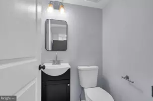 7401 Loughboro Ln, Springfield, VA 22150 - Photo 11