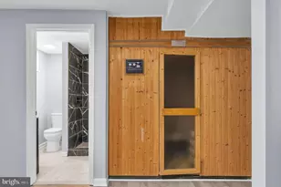 7401 Loughboro Ln, Springfield, VA 22150 - Photo 37