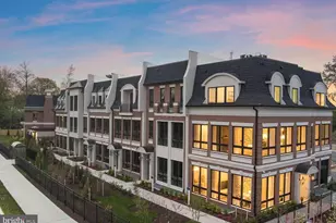 7049 Liberty Ln, McLean, VA 22101 - Photo 3