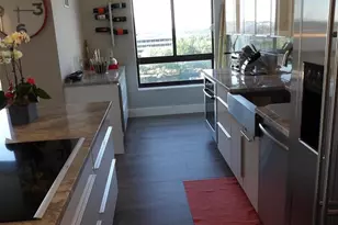 1800 Old Meadow Rd, McLean, VA 22102 - Photo 11