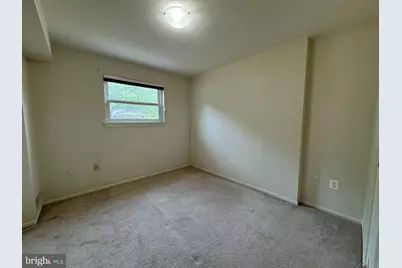 [Address not provided], Fairfax, VA 22032 - Photo 9