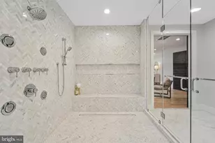 11410 Waples Mill Rd, Oakton, VA 22124 - Photo 17