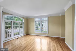 2054 Madrillon Rd, Vienna, VA 22182 - Photo 5