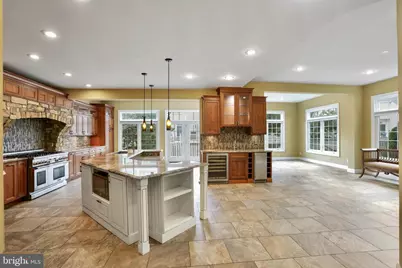 2054 Madrillon Road, Vienna, VA 22182 - Photo 11