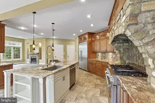 2054 Madrillon Rd, Vienna, VA 22182 - Photo 15