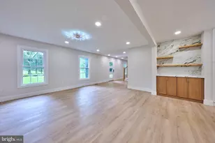 11318 Vale Rd, Oakton, VA 22124 - Photo 13