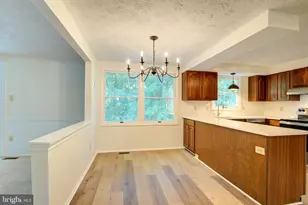 10901 Santa Clara Dr, Fairfax, VA 22030 - Photo 13