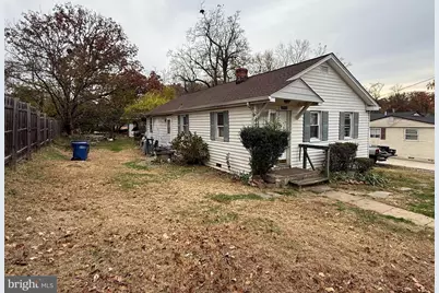 5715 Magnolia Lane, Falls Church, VA 22041 - Photo 3