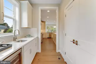 2418 Holt St, Vienna, VA 22180 - Photo 31