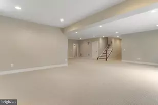 2418 Holt St, Vienna, VA 22180 - Photo 75