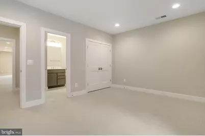 2418 Holt Street, Vienna, VA 22180 - Photo 77