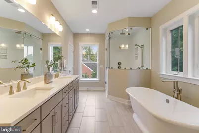 2418 Holt Street, Vienna, VA 22180 - Photo 59
