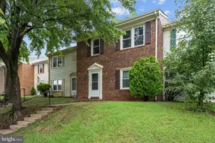 13782 Newport Dr, Chantilly, VA 20151 - Photo 1