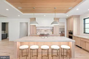 5950 Woodacre Ct, McLean, VA 22101 - Photo 9