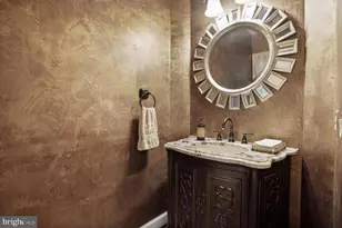 9864 Walker Glen Ct, Great Falls, VA 22066 - Photo 95