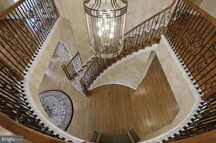 9864 Walker Glen Ct, Great Falls, VA 22066 - Photo 19