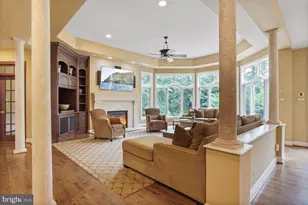 9864 Walker Glen Ct, Great Falls, VA 22066 - Photo 9