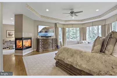 9864 Walker Glen Court, Great Falls, VA 22066 - Photo 23