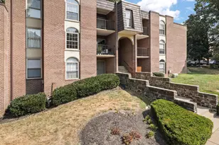 8316 Tobin Rd, Annandale, VA 22003 - Photo 3