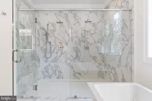 1805 Mcguire Ct, Vienna, VA 22182 - Photo 55