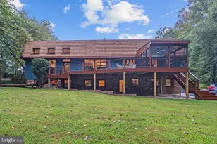 10916 Thimbleberry Ln, Great Falls, VA 22066 - Photo 89