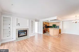 9220 Cardinal Forest Ln, Lorton, VA 22079 - Photo 3