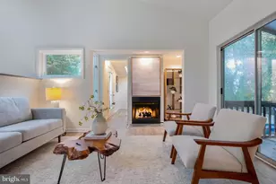 6801 Cavalier Trail, Falls Church, VA 22042 - Photo 9