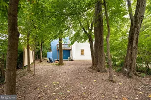 6801 Cavalier Trail, Falls Church, VA 22042 - Photo 35