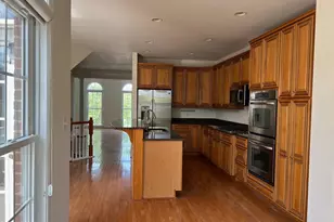 11463 E Galliec St, Fairfax, VA 22030 - Photo 17