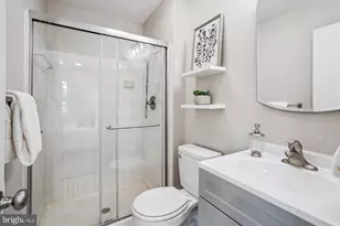 13713 Autumn Vale Ct, Chantilly, VA 20151 - Photo 21