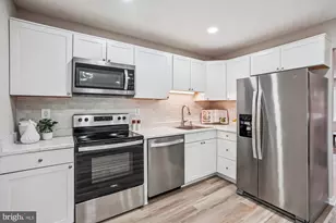 13713 Autumn Vale Ct, Chantilly, VA 20151 - Photo 13