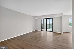 5902 Mt Eagle Dr, Alexandria, VA 22303 - Photo 15