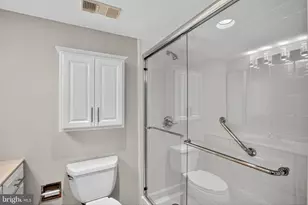 5902 Mt Eagle Dr, Alexandria, VA 22303 - Photo 27