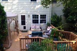 6902 Stoneybrooke Ln, Alexandria, VA 22306 - Photo 7