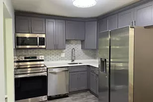 9730 Kingsbridge Dr, Fairfax, VA 22031 - Photo 11