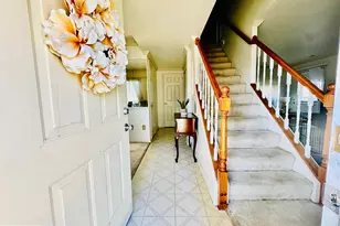 1018 Knight Ln, Herndon, VA 20170 - Photo 7