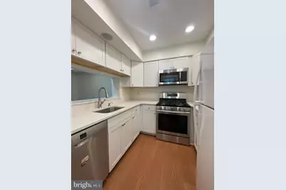 14376 Havener House Court, Centreville, VA 20120 - Photo 5